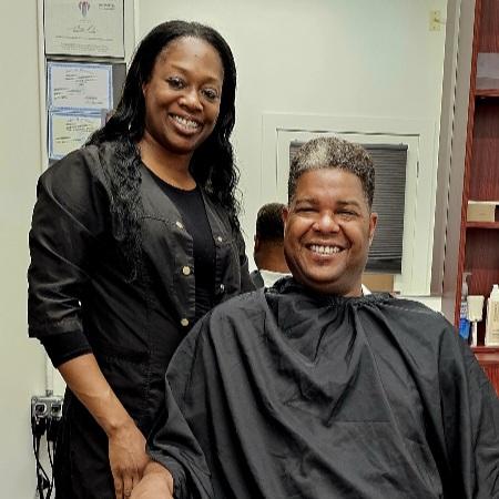 Tanesha_Whitelaw_with_client_Henri